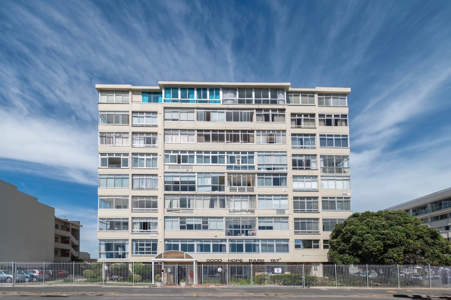 To Let 1 Bedroom Property for Rent in Mouille Point Western Cape